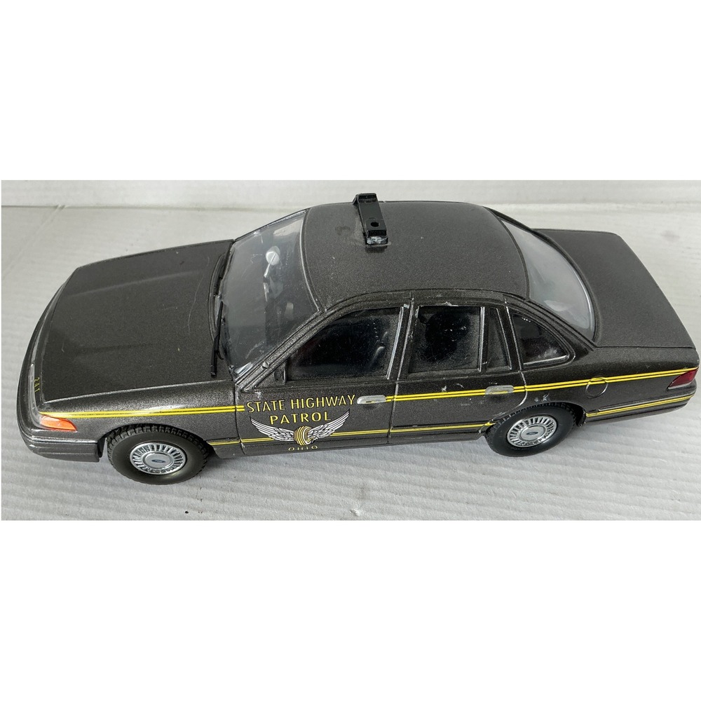 Code 3 1998 Ford Crown Victoria Ohio State Highway Patrol Diecast Car 1:64